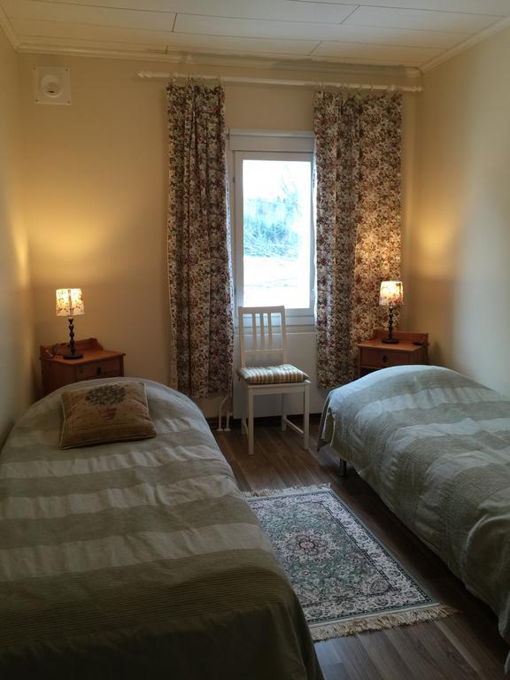 Box Bed & Breakfast ภายนอก รูปภาพ